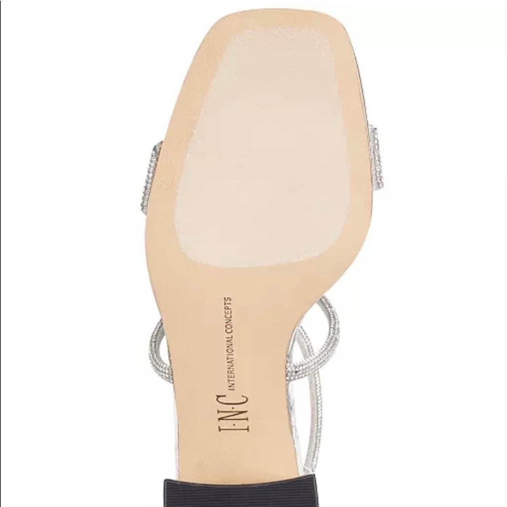 NWT INC silver sandals Size 8.5 - Picture 2 of 5